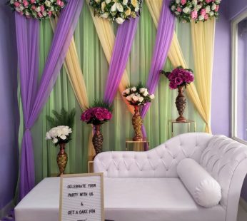 Simple Decoration for Party with sofa