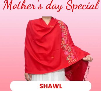 Elegant Shawl – A Cozy Mother’s Day Gift of Love